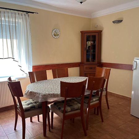 Apartment Villa Attila Hévíz Εξωτερικό φωτογραφία