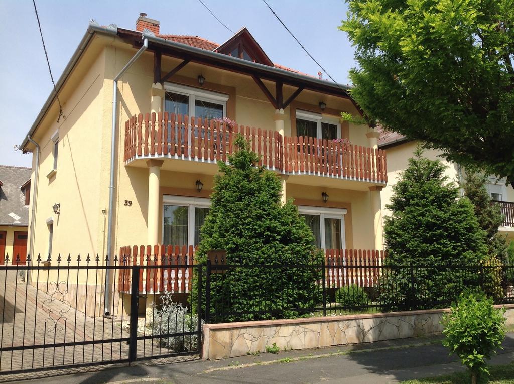 Apartment Villa Attila Hévíz Δωμάτιο φωτογραφία