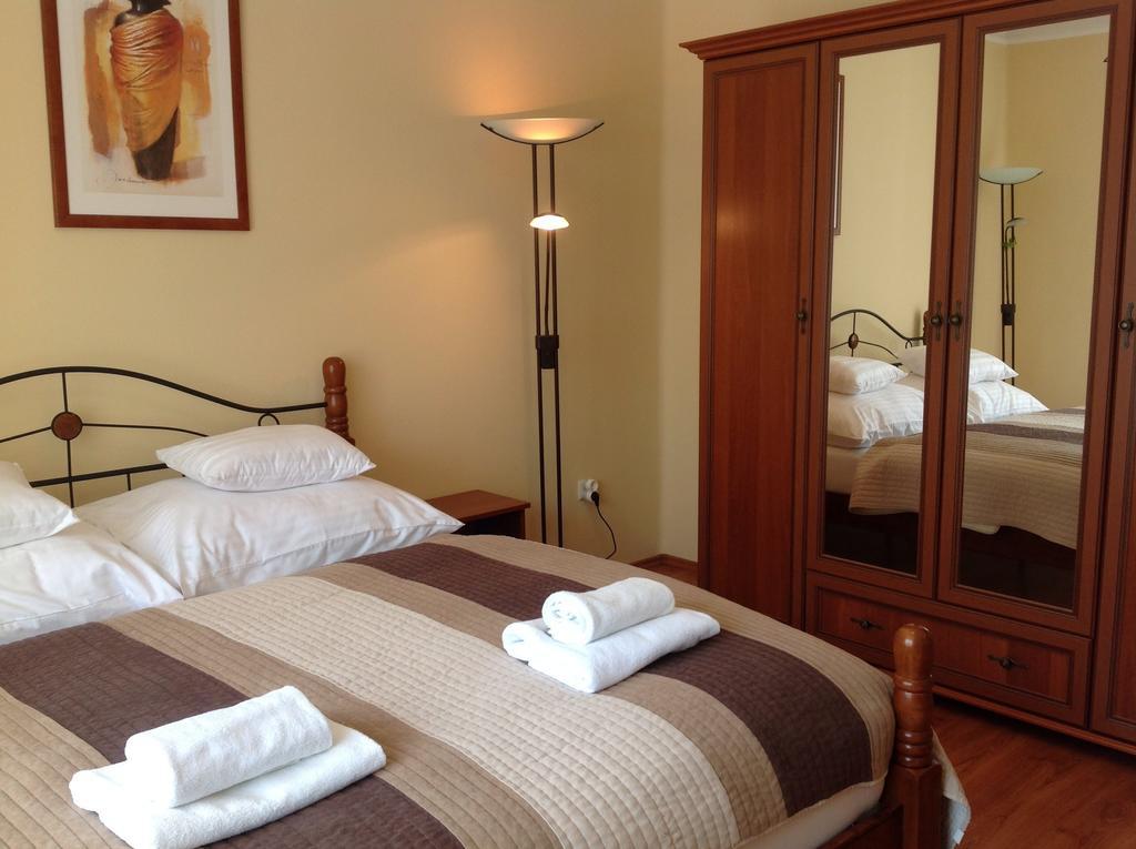 Apartment Villa Attila Hévíz Δωμάτιο φωτογραφία
