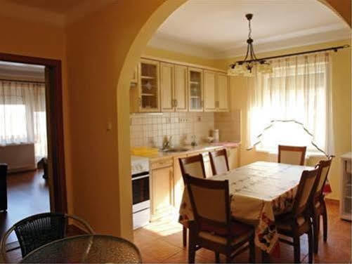 Apartment Villa Attila Hévíz Εξωτερικό φωτογραφία